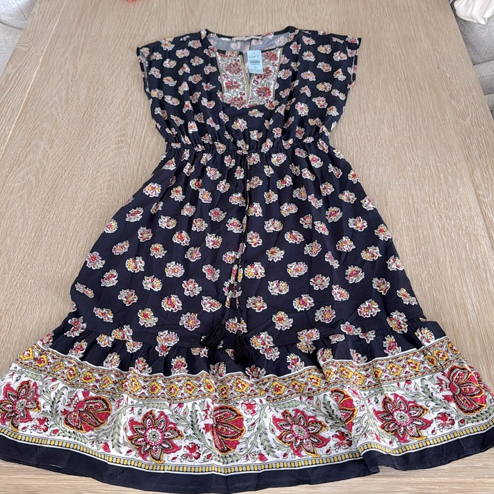 Ann Taylor LOFT floral medallion dress